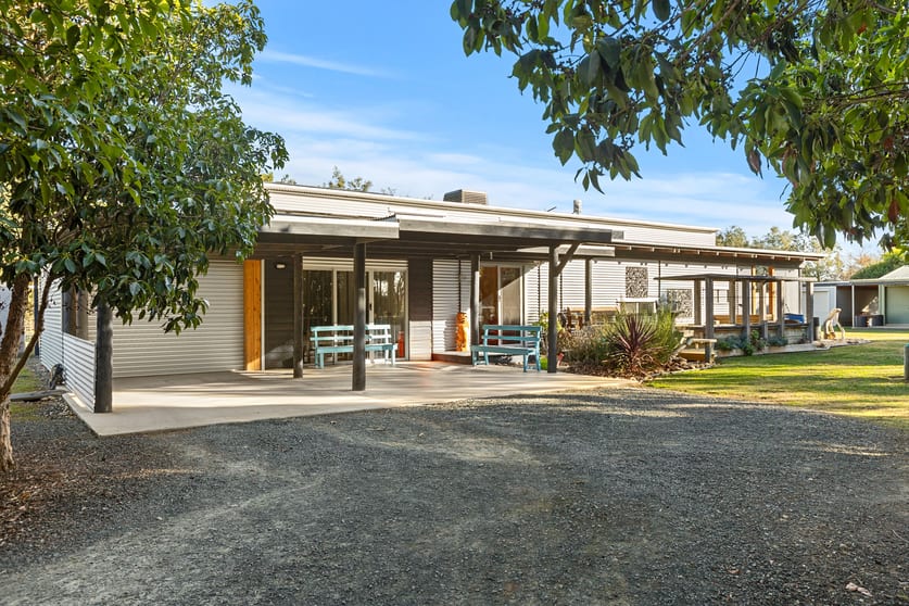 Click to view all images 1367 Byrneside-Kyabram Road Lancaster VIC 3620 - Image 2