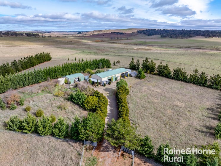 Click to view all images 110 Lambs Lane Goulburn NSW 2580 - Image 3