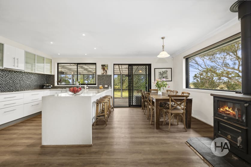Click to view all images 1130 Baxter Tooradin Road Pearcedale VIC 3912 - Image 2