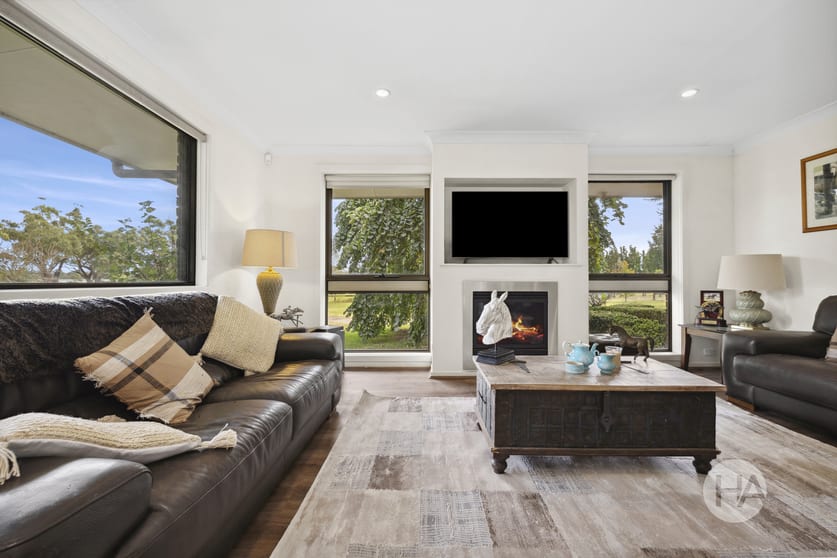 Click to view all images 1130 Baxter Tooradin Road Pearcedale VIC 3912 - Image 3