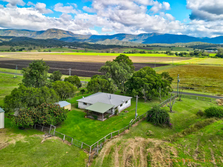 Click to view all images 225 Mulgowie Road Thornton QLD 4341 - Image 1