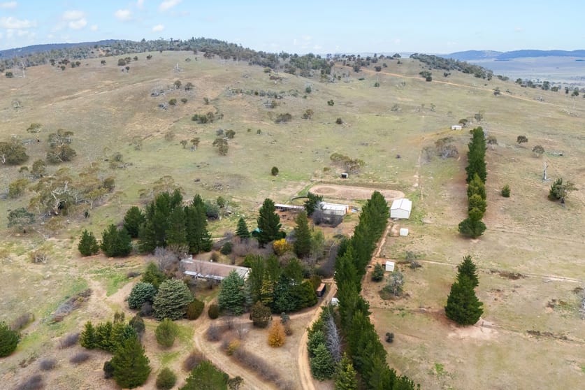 Click to view all images 32 Stones Road Berridale NSW 2628 - Image 2