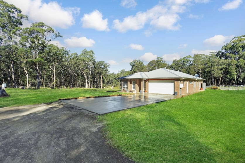 Click to view all images 315C Island Point Road St Georges Basin NSW 2540 - Image 1