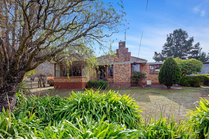 Click to view all images 1010 Glenelg Highway Smythes Creek VIC 3351 - Image 2