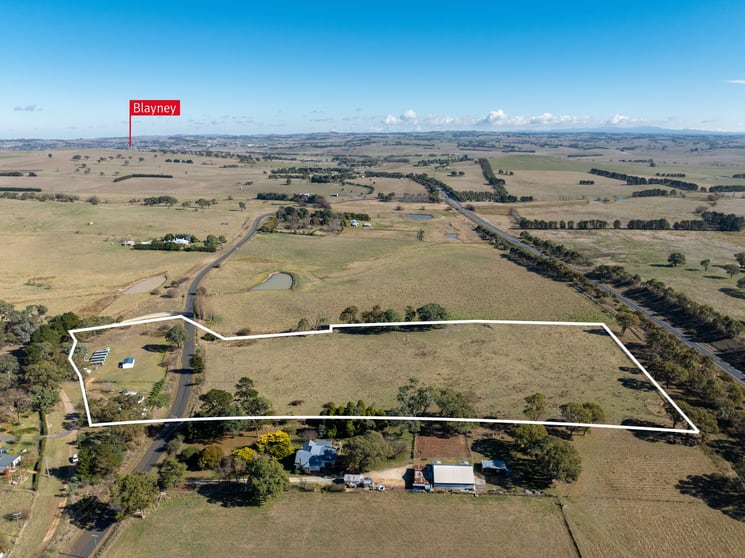 19 Acacia Lane Blayney NSW 2799 - Image 2