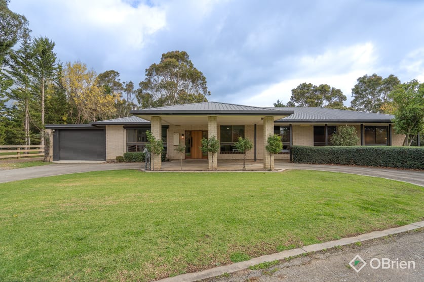 Click to view all images 200 Bengworden Road Bairnsdale VIC 3875 - Image 2