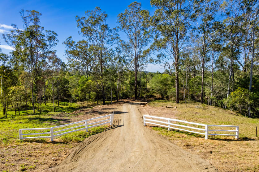 Click to view all images 45/2331 Mungar Road Tiaro QLD 4650 - Image 1