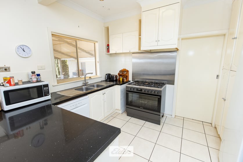 Click to view all images 178 Arumpo Road Mourquong NSW 2739 - Image 3