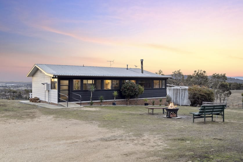 214 Douglas Close Carwoola NSW 2620 - Image 2