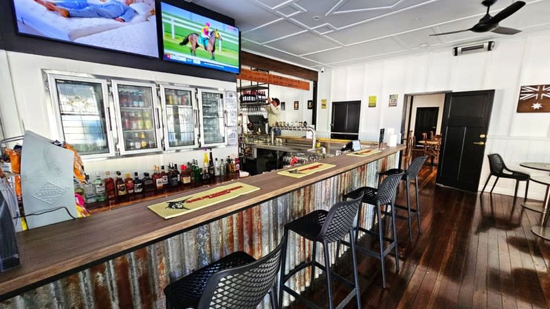 Click to view all images Hotel business for sale in Woolooga - Image 3