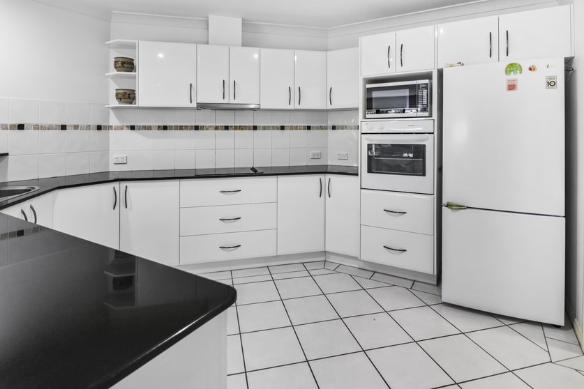 Click to view all images 100 Lika Dr South Kempsey NSW 2440 - Image 2