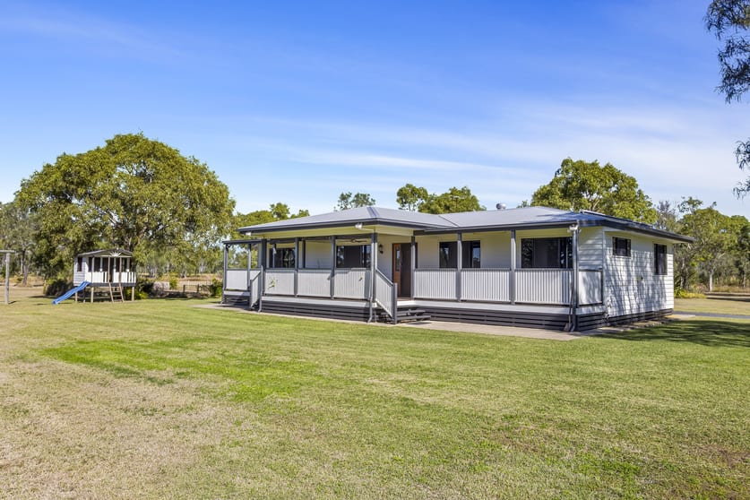Click to view all images 86 Horger Road Alton Downs QLD 4702 - Image 2