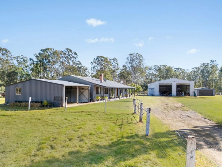 Click to view all images 2675 Lake Moogerah Road Mount Edwards QLD 4309 - Image 2