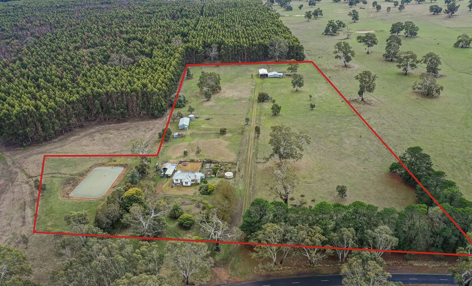 Click to view all images 5215 Casterton-Edenhope Road Kadnook VIC 3318 - Image 2