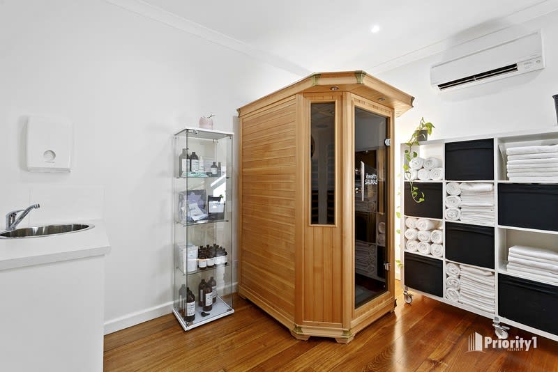 Click to view all images 37 Langston Street Bendigo VIC 3550 - Image 3