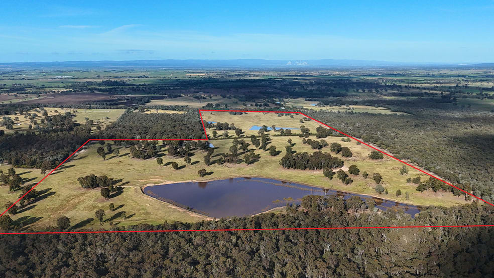 Click to view all images 65 & 65A Heyfield-Seaton Road Heyfield VIC 3858 - Image 1