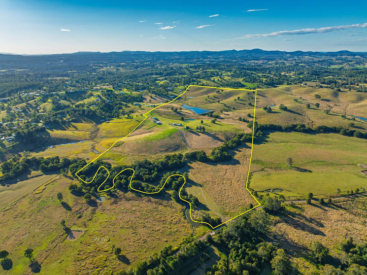 Click to view all images 93 Cullinane Road Mothar Mountain QLD 4570 - Image 3