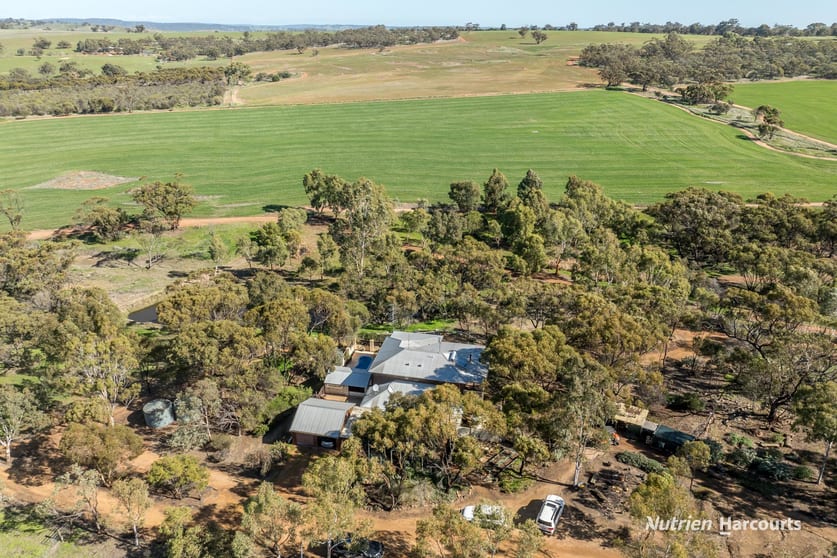 Click to view all images 875 Goomalling-Toodyay Road Nunile WA 6566 - Image 2
