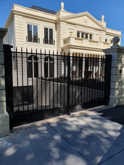 Click to view all images Manufacturing / Engineering business for sale in Melbourne - Image 1