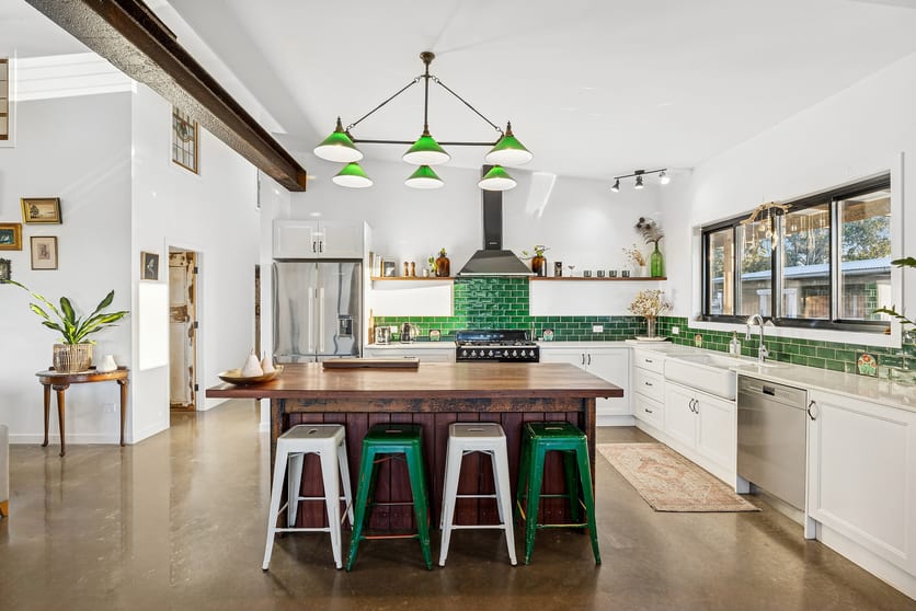 Click to view all images 86 Hayes Road Millfield NSW 2325 - Image 3