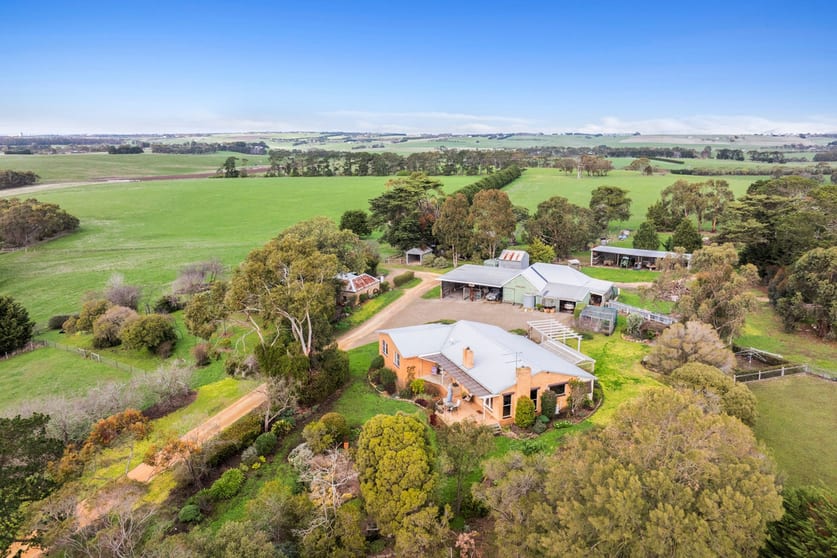 Click to view all images 1285 Barrabool Road Gnarwarre VIC 3221 - Image 3