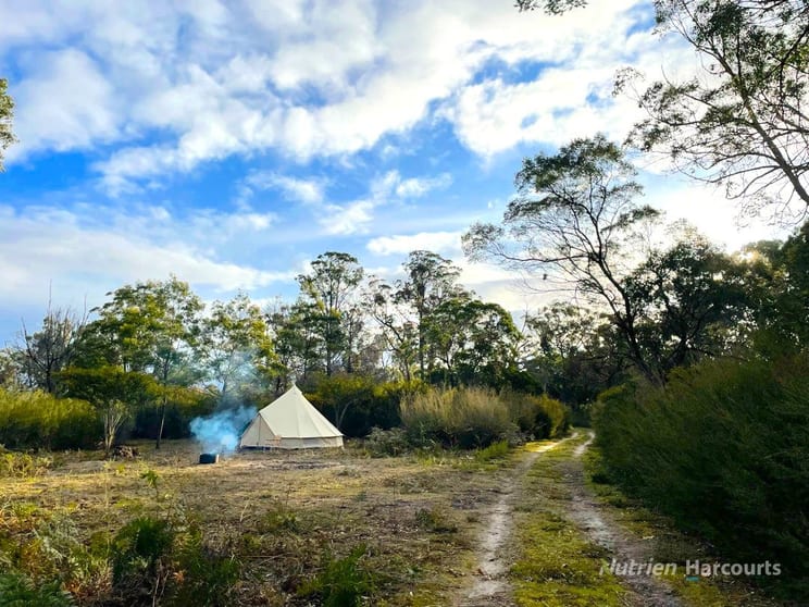 Click to view all images . South Gippsland Highway Woodside VIC 3874 - Image 1