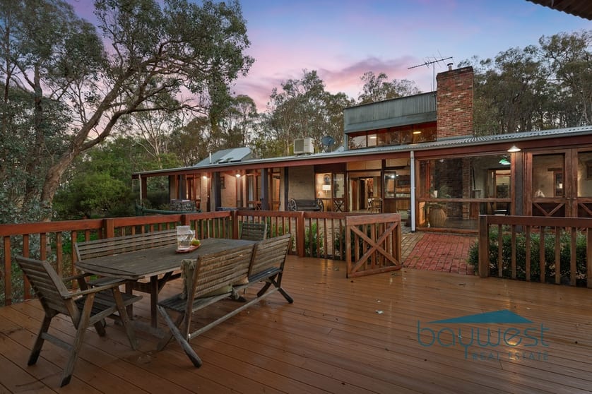 Click to view all images 150 Menzies Road Kangaroo Ground VIC 3097 - Image 2