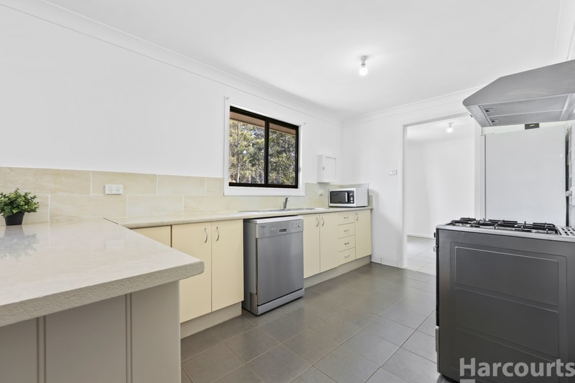 Click to view all images 568 Old Coast Road Kundabung NSW 2441 - Image 2