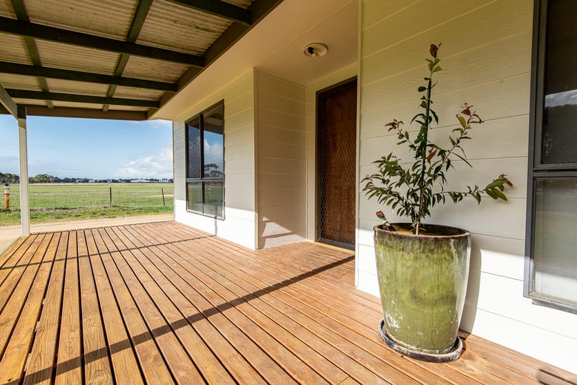 Click to view all images 167 Lucindale Road Naracoorte SA 5271 - Image 3
