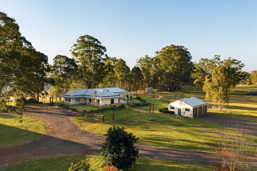 Click to view all images 51 Hanrahan Road Geham QLD 4352 - Image 1