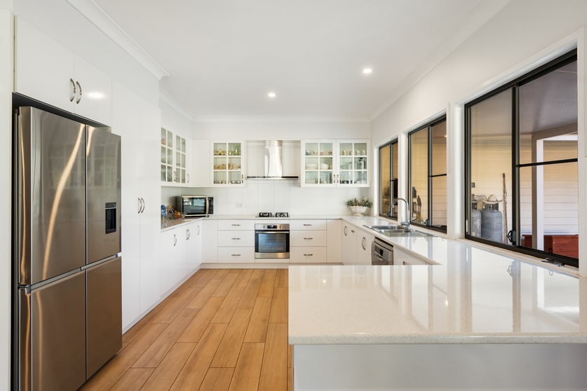 Click to view all images 51 Hanrahan Road Geham QLD 4352 - Image 2