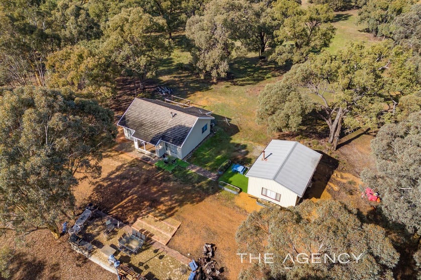 Click to view all images 2360 Burma Road Bailup WA 6082 - Image 3