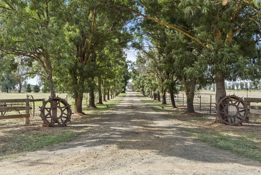 Click to view all images 385 Hays Road Katunga VIC 3640 - Image 2