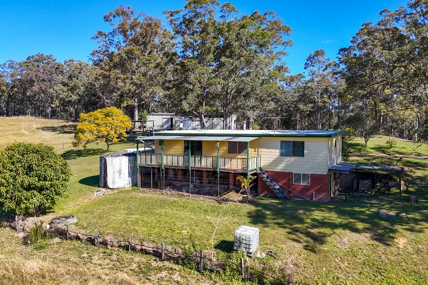 Click to view all images 103 Wirrang Drive Dondingalong NSW 2440 - Image 2