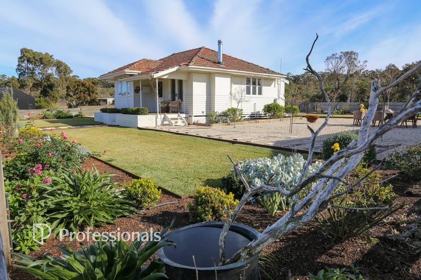 Click to view all images 169 Old Ford Road Dalyup WA 6450 - Image 2