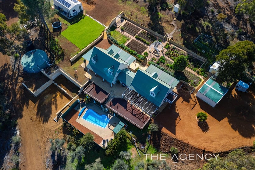 Click to view all images 124 McKnoe Drive Morangup WA 6083 - Image 3