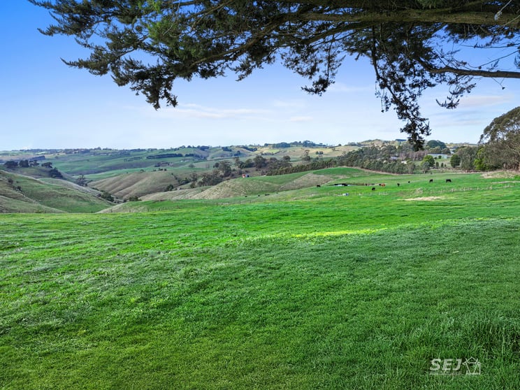 Click to view all images 710 Korumburra - Warragul Road Ranceby VIC 3951 - Image 1