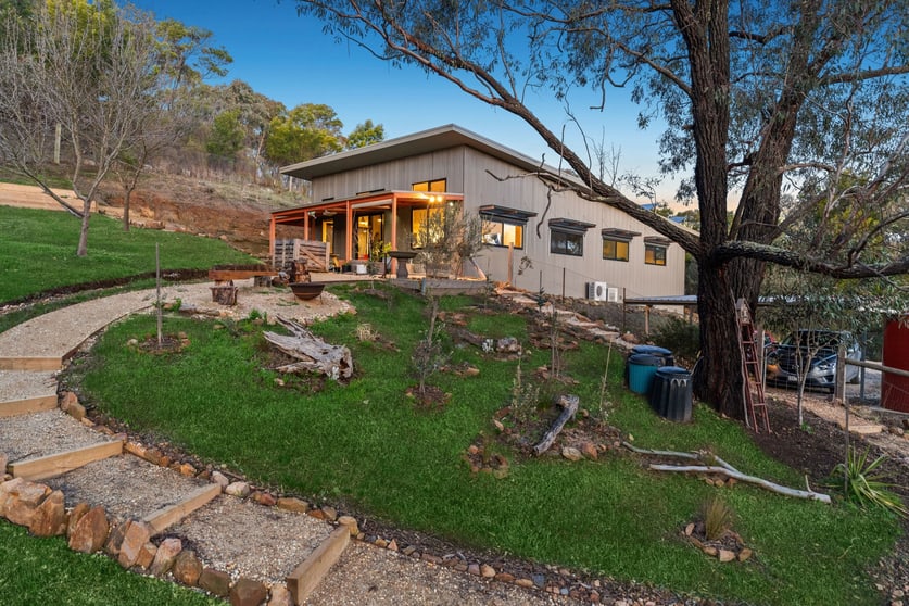 Click to view all images 290 Golden Point Road Golden Point VIC 3451 - Image 3