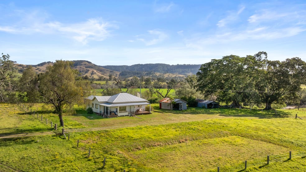 Click to view all images 436 Cross Keys Road Gresford NSW 2311 - Image 3