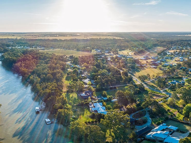 Click to view all images Motel business for sale in Moama - Image 1
