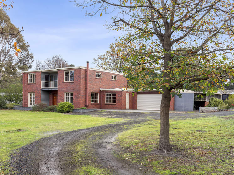 Click to view all images 265 Grossmans Road Torquay VIC 3228 - Image 2