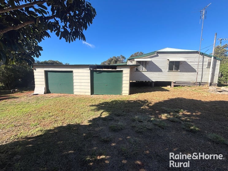 Click to view all images 258 speedwell Stalworth QLD 4613 - Image 1