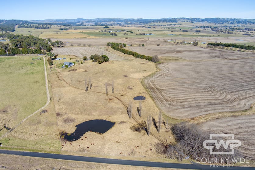 Click to view all images 646 Glen Legh Road Glen Innes NSW 2370 - Image 2