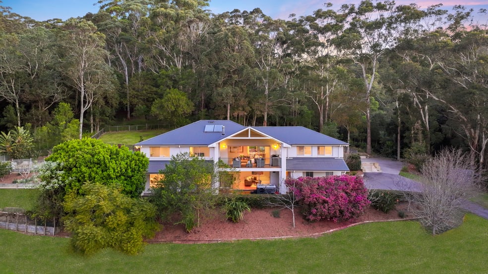Click to view all images 7 McNee Close Lisarow NSW 2250 - Image 1