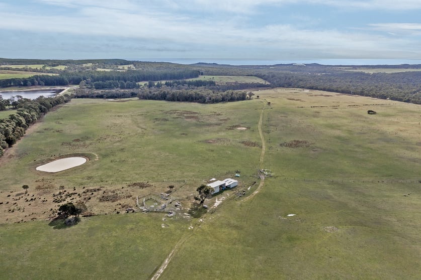Click to view all images 105 Saltwood Road Pipers Brook TAS 7254 - Image 2