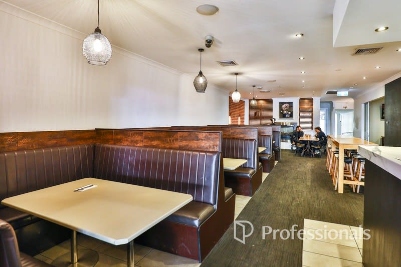 Click to view all images 41 Langtree Avenue Mildura VIC 3500 - Image 3