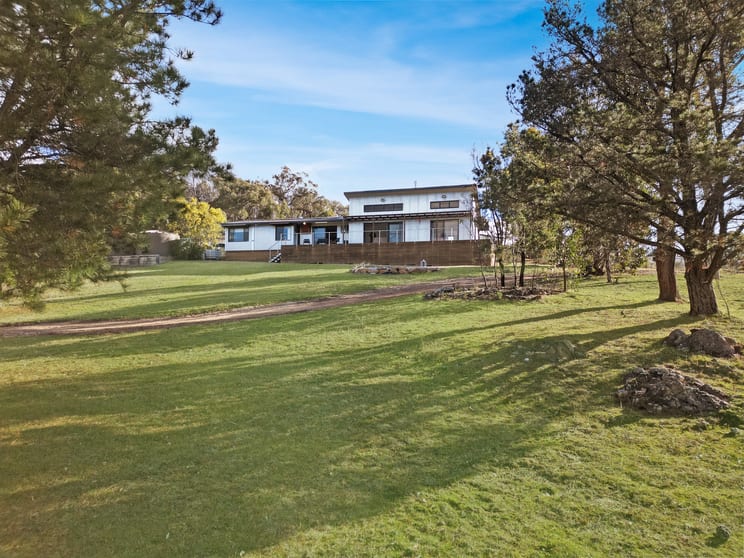 Click to view all images 428 Doughertys Junction Road Hargraves NSW 2850 - Image 2