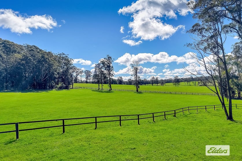 Click to view all images 271 Williams Road Kulnura NSW 2250 - Image 2