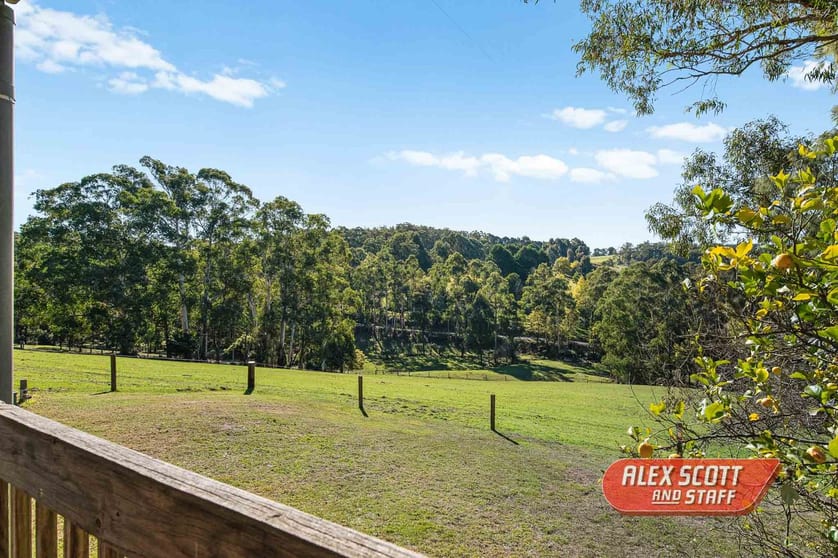Click to view all images 749 Bessie Creek Road Nar Nar Goon North VIC 3812 - Image 3