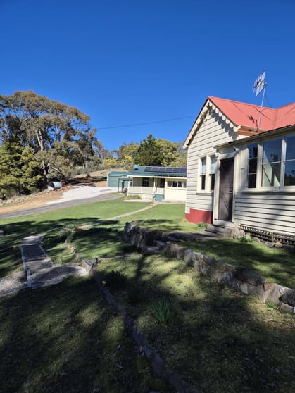 Click to view all images 8 Copper Creek Road Captains Flat NSW 2623 - Image 3